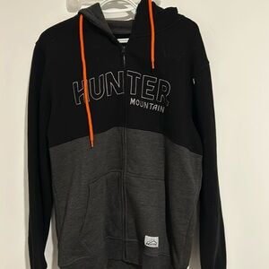 Hunter mountain zip up hoodie soooooooo warm a medium but is comfy like a large